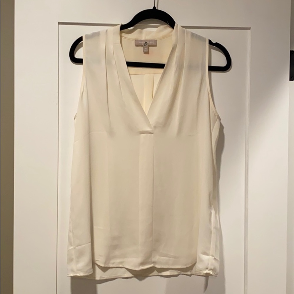 Banana republic white top